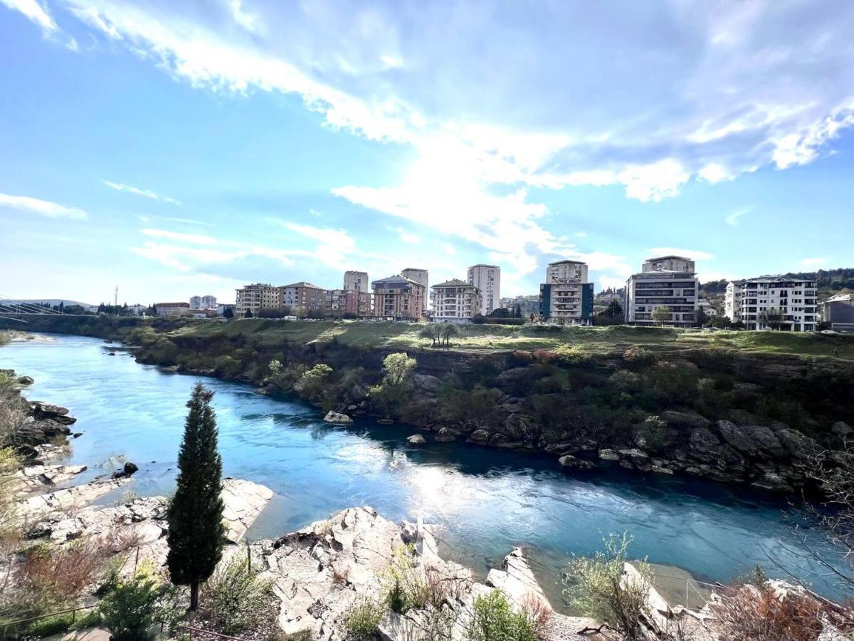 Hotel Ambasador Podgorica Luaran gambar