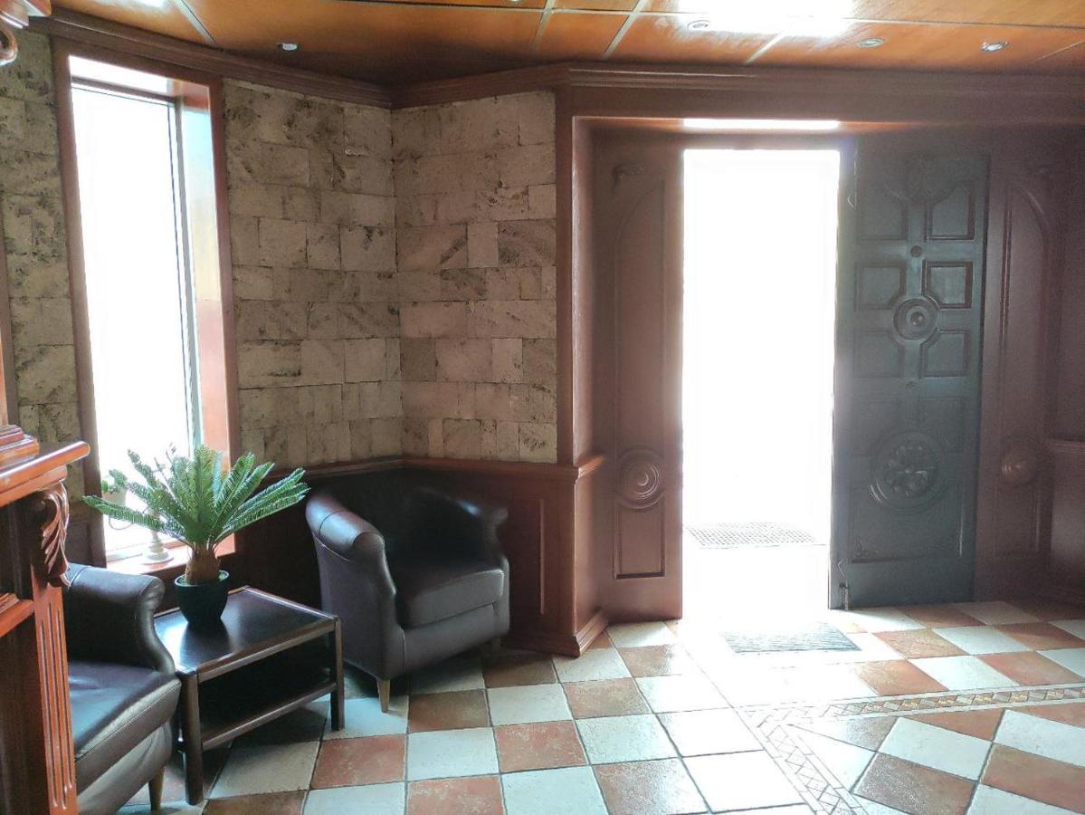 Hotel Ambasador Podgorica Luaran gambar