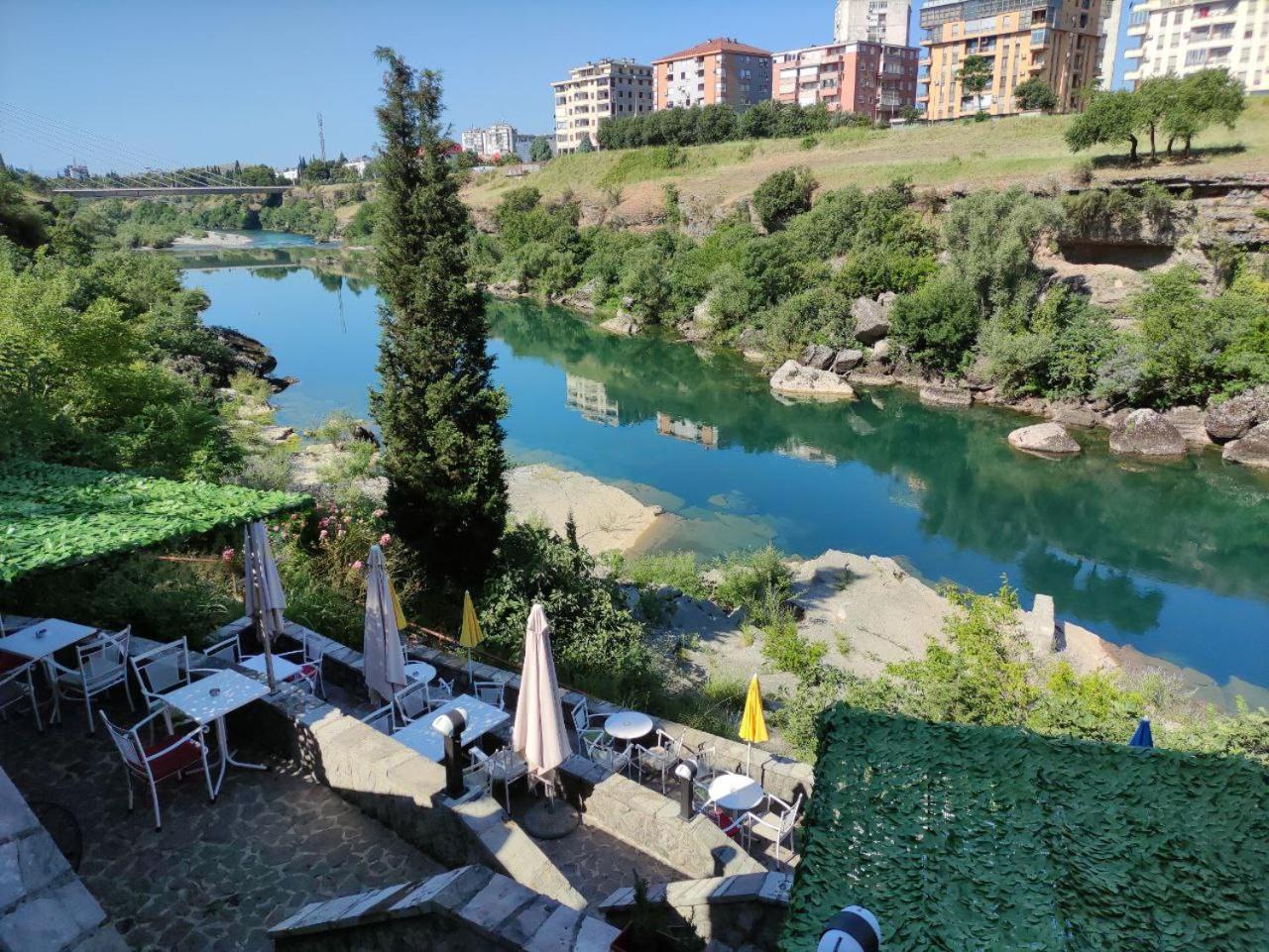 Hotel Ambasador Podgorica Luaran gambar